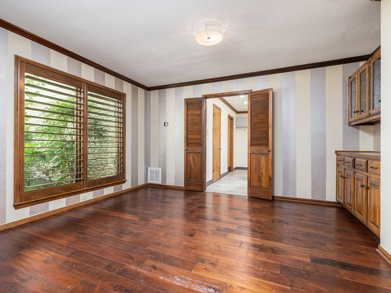 9900 Winding Oak Cir - Photo 7 of 35