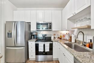 4221 W Spruce St - Photo 1 of 1