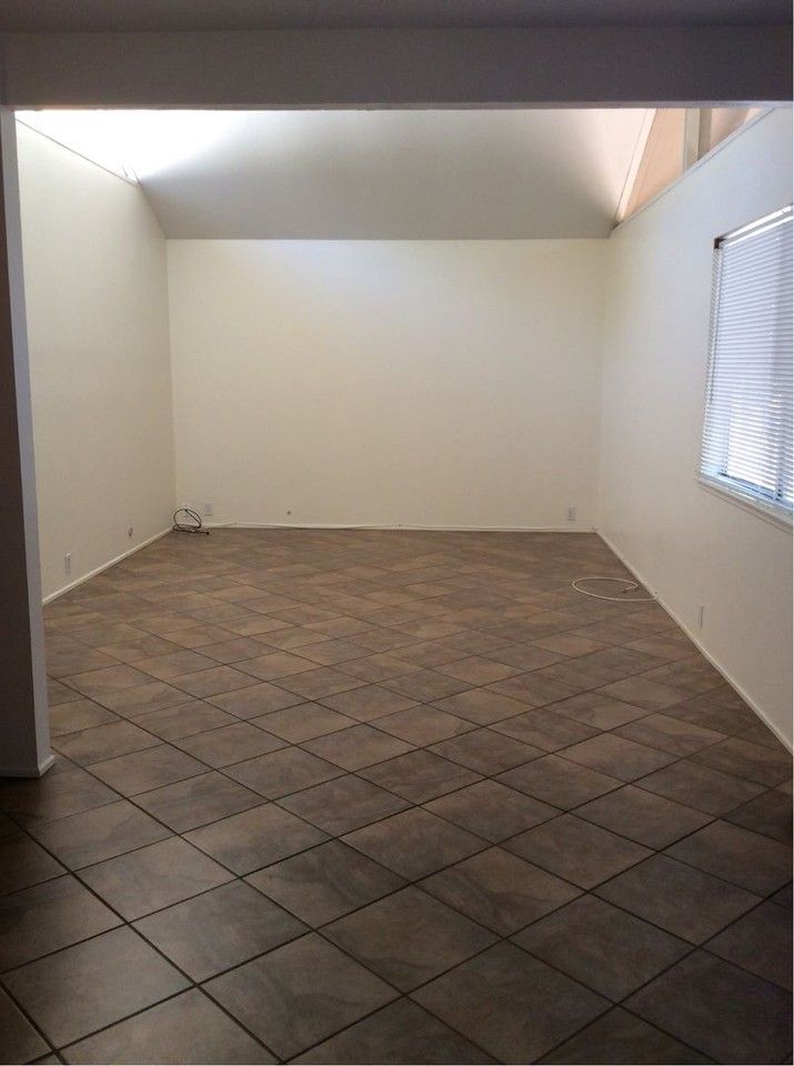 405 Jardin Pl - Photo 7 of 13