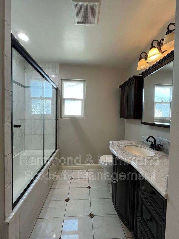 15358 Leadwell St - Photo 7 of 13