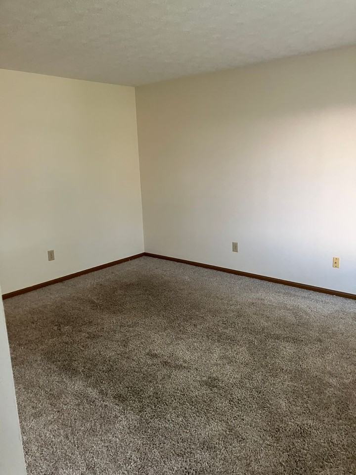 1220 Bunker Hill Rd #B - Photo 3 of 16