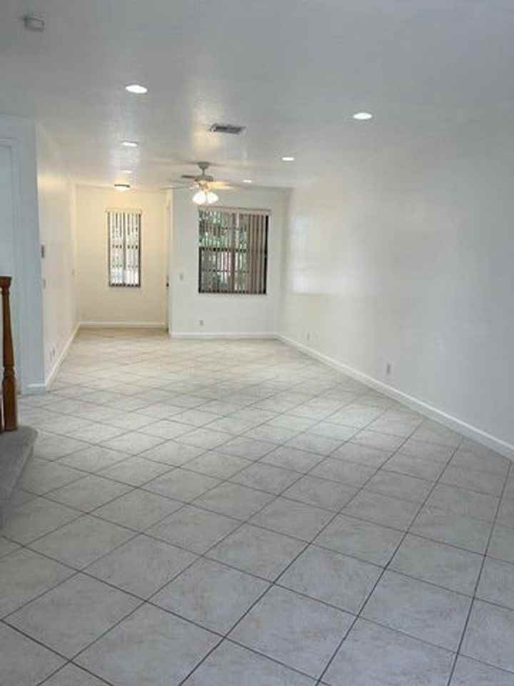 114 E Astor Cir - Photo 4 of 13