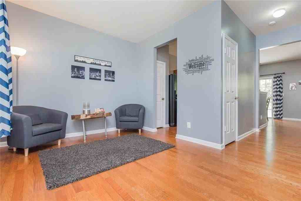 519 Windstone Trl - Photo 3 of 22