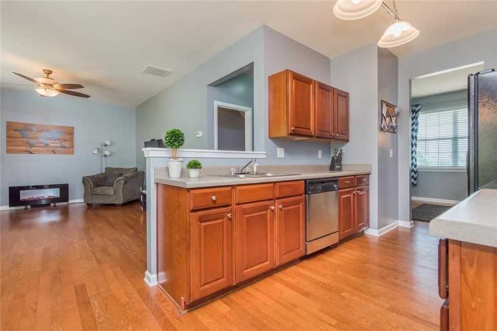 519 Windstone Trl - Photo 5 of 22