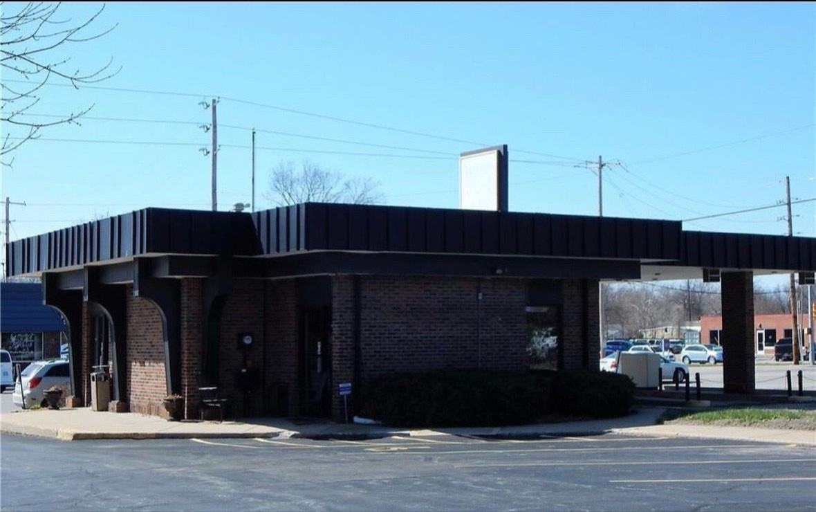 218 S Kansas Ave - Photo 3 of 5