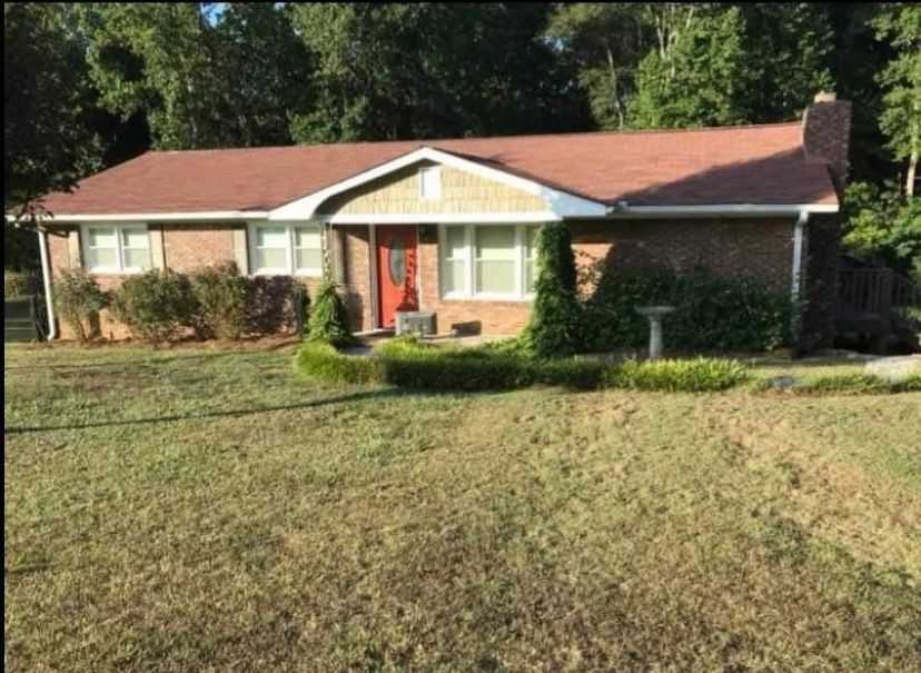 77 Newton Rd