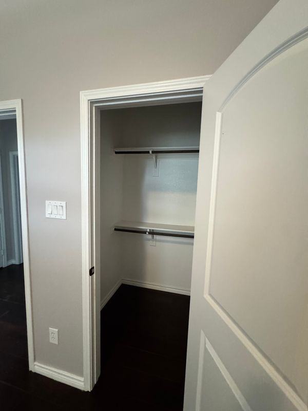 421 Commonwealth Dr - Photo 6 of 25