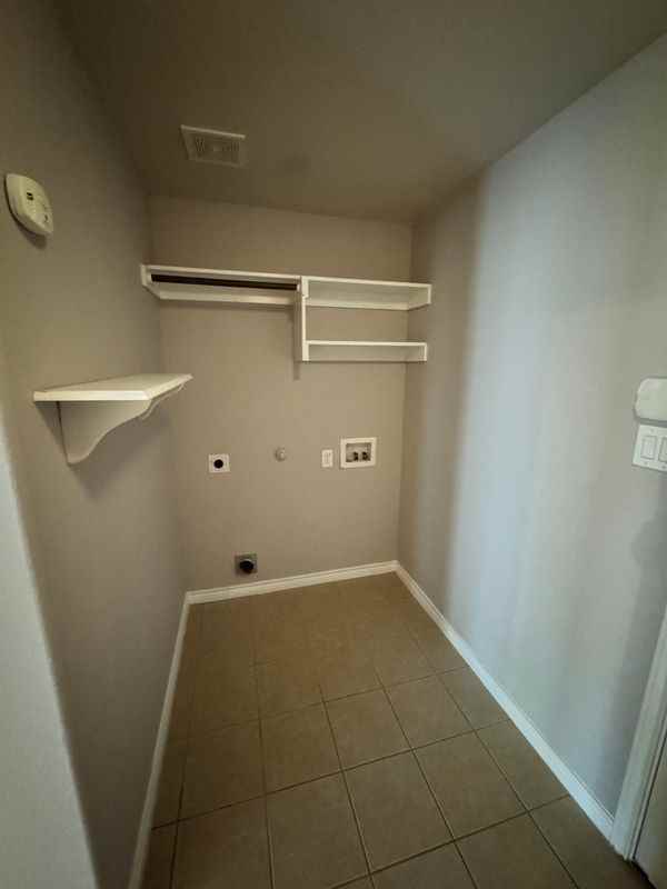 421 Commonwealth Dr - Photo 7 of 25