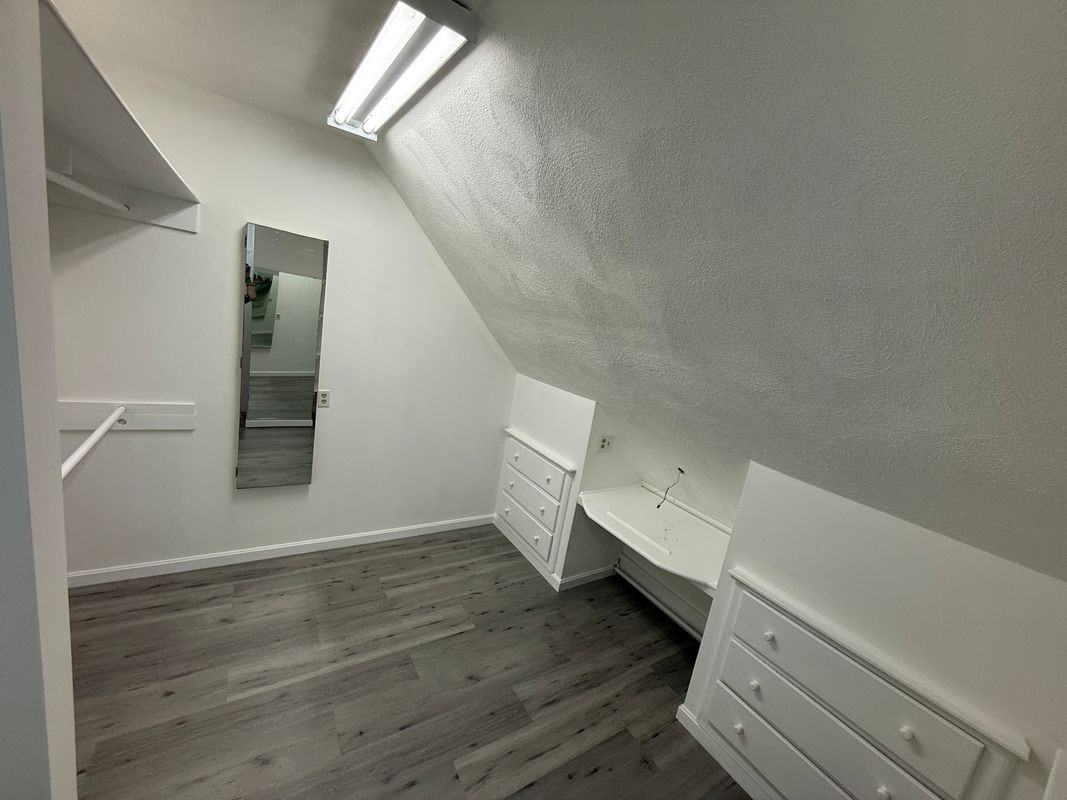 684 Park Ave ##3 - Photo 5 of 6