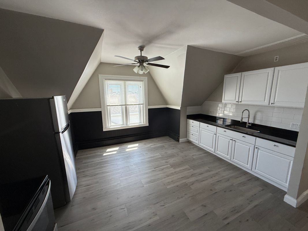 684 Park Ave ##3 - Photo 6 of 6