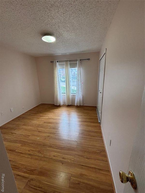 15140 Seagull Dr - Photo 6 of 11