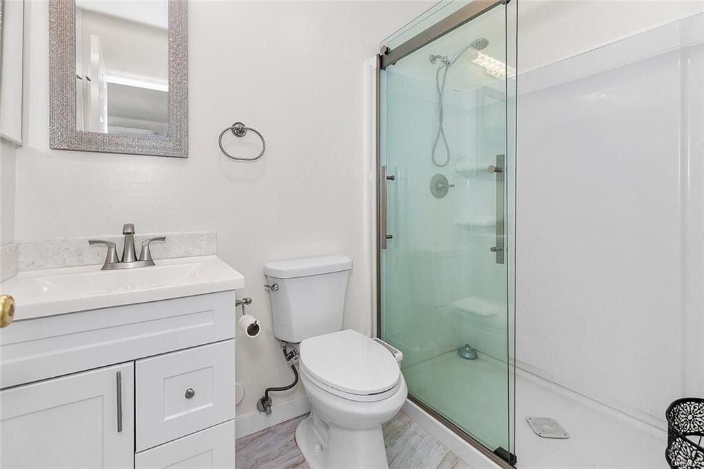 8829 Sylmar Ave - Photo 4 of 5