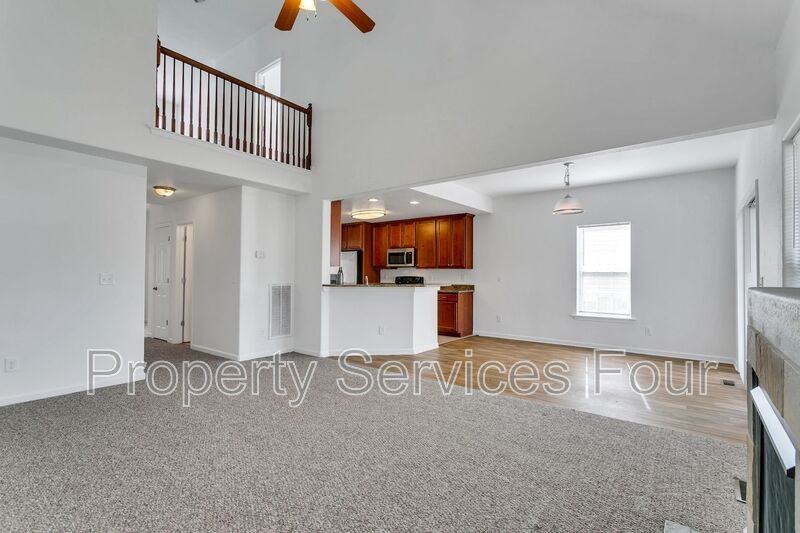 234 Moyock Landing Dr - Photo 3 of 40