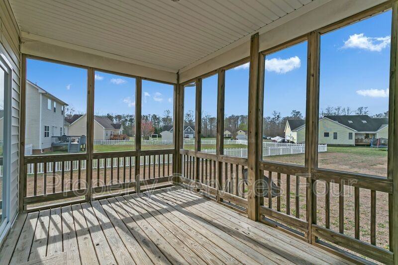 234 Moyock Landing Dr - Photo 6 of 40