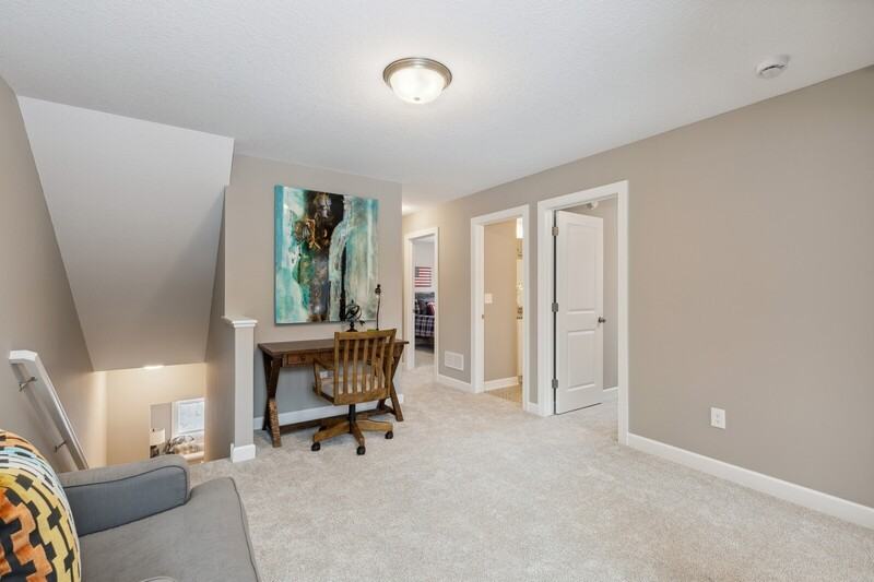 13837 Oakwood Dr - Photo 3 of 10