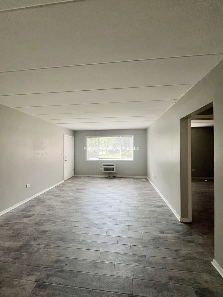 1320 Carol St #4 - Photo 5 of 22