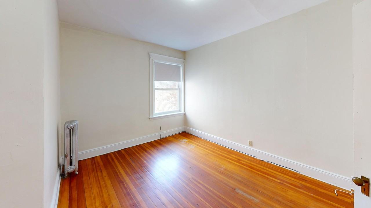 19 Mount Hood Rd #5 - Photo 2 of 14