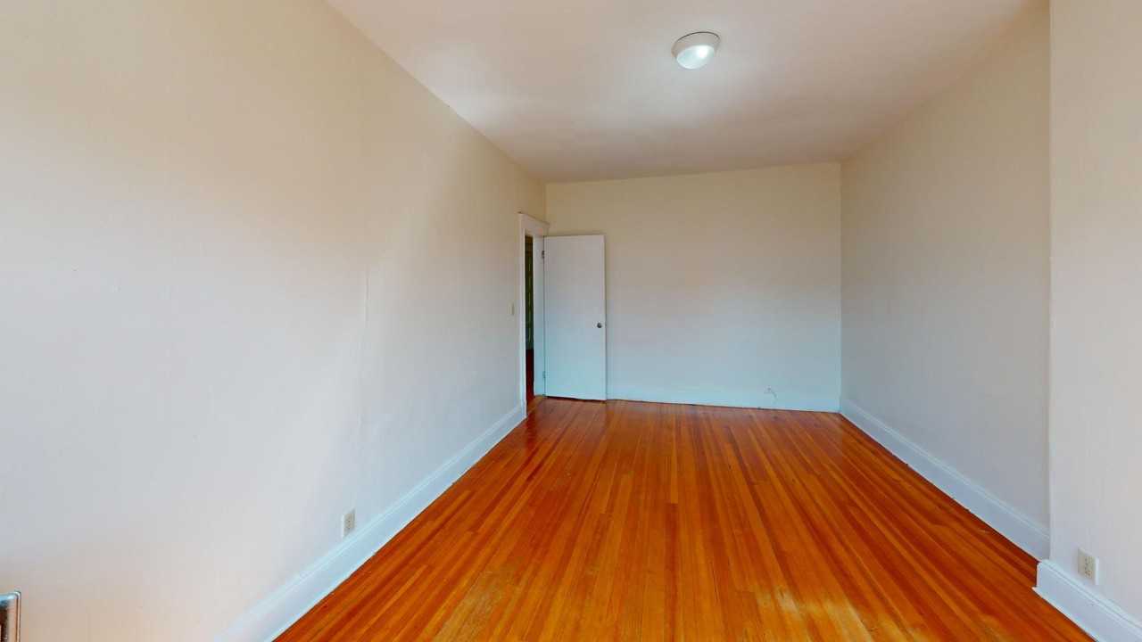 19 Mount Hood Rd #5 - Photo 4 of 14