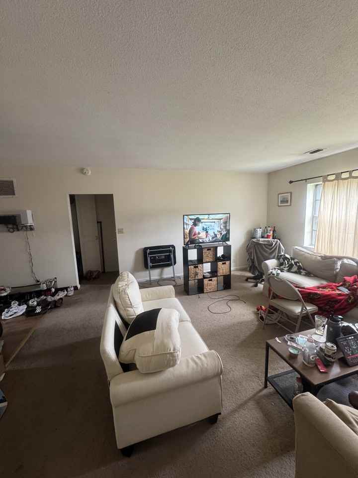 164 Lake Shore Rd #3 - Photo 2 of 8