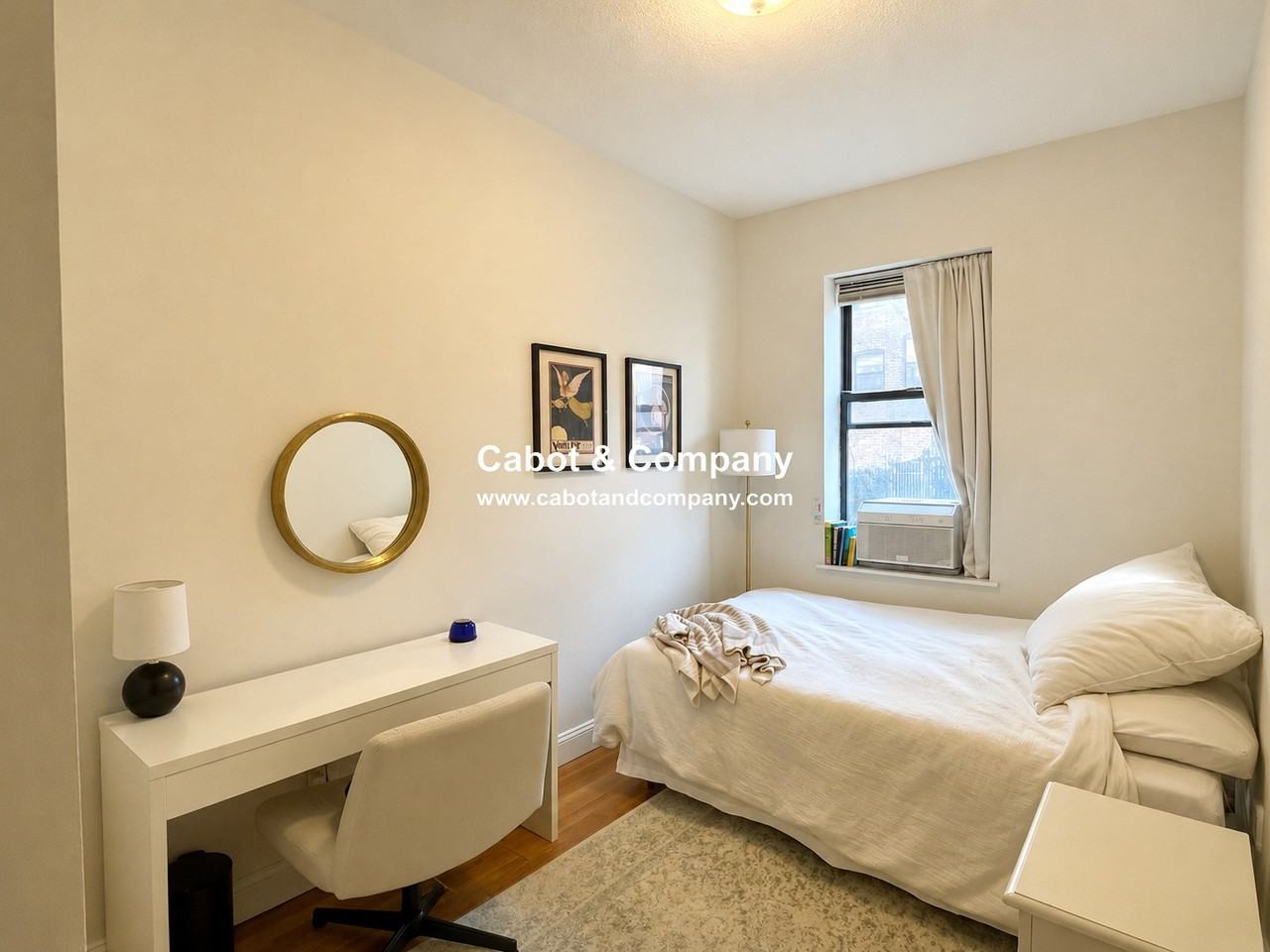 225 E Berkeley St #PH - Photo 5 of 10