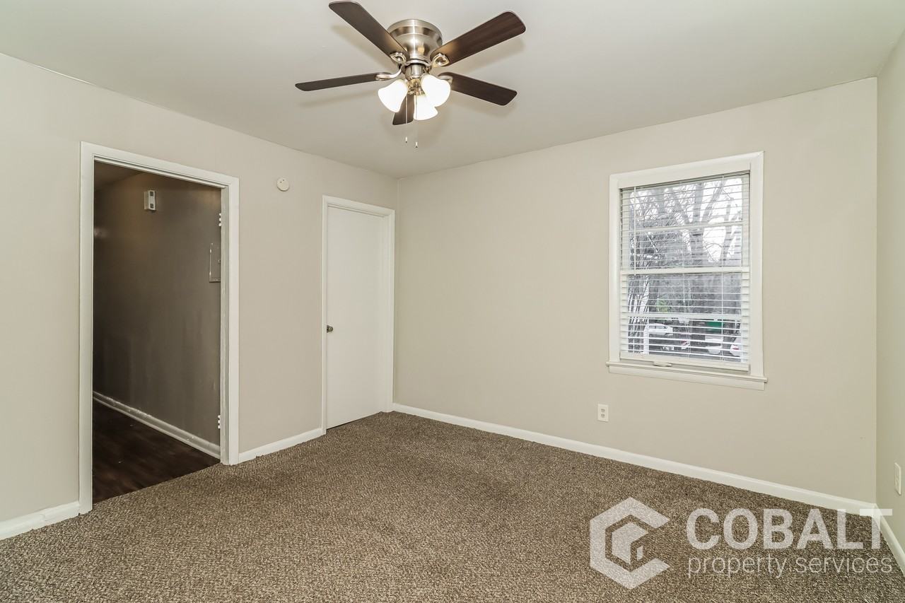1992 Woodland Hills Ave Nw #2 - Photo 5 of 21