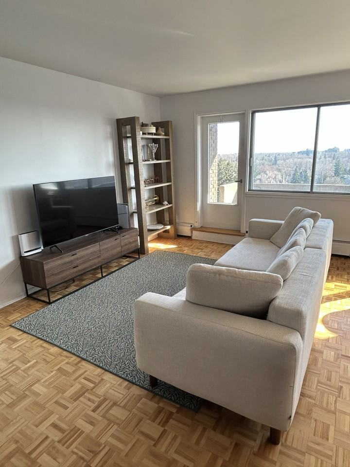 5500 Avenue Macdonald #1006 - Photo 3 of 10