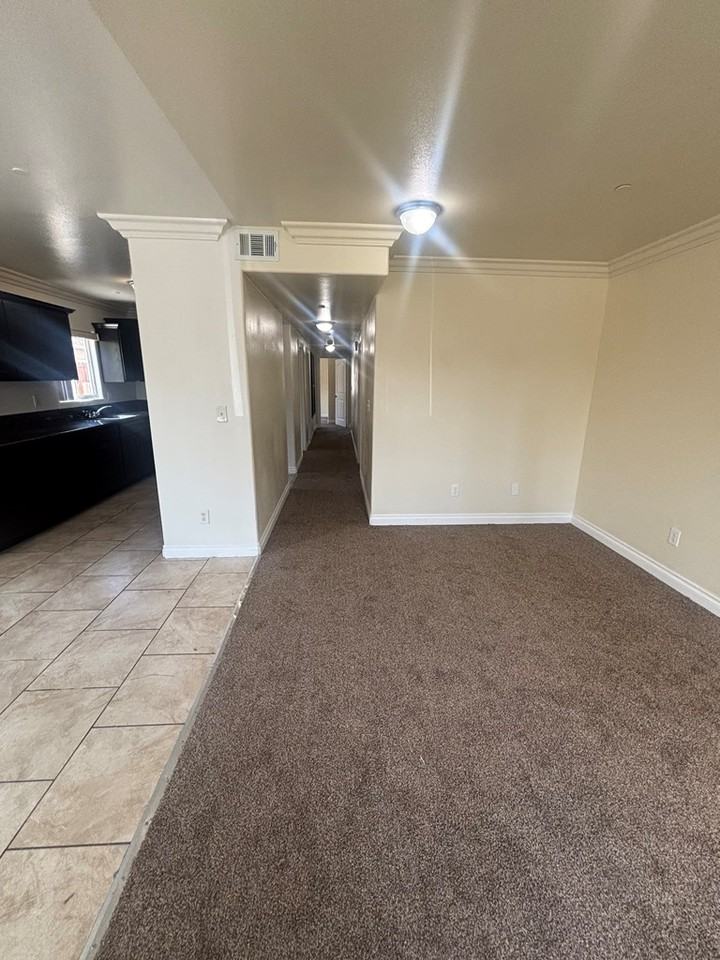 4523 Arlington Avenue - Photo 2 of 15
