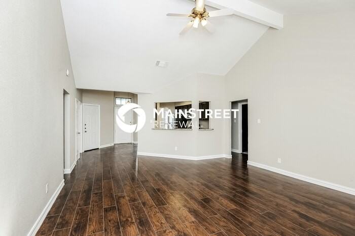 6201 Tempest Dr - Photo 5 of 16