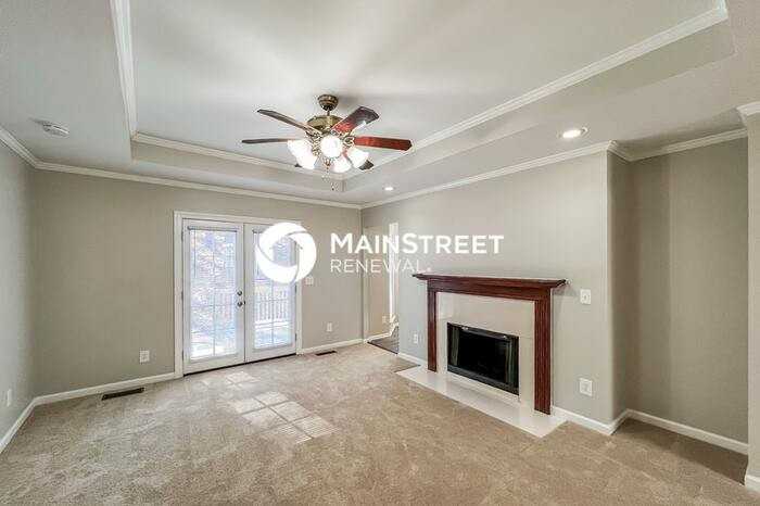 291 Shoal Creek Cir - Photo 4 of 17