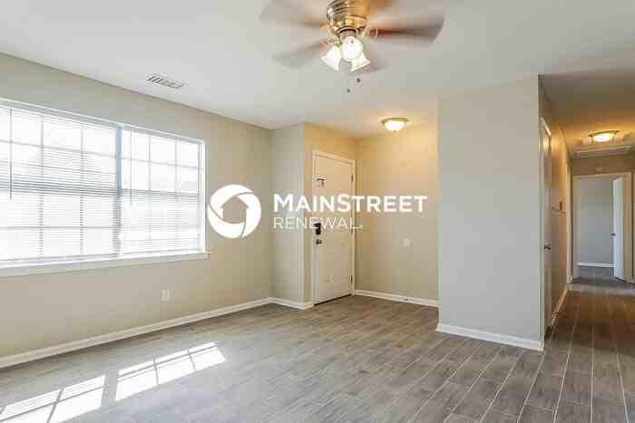 528 Lamplighter Ln - Photo 3 of 15