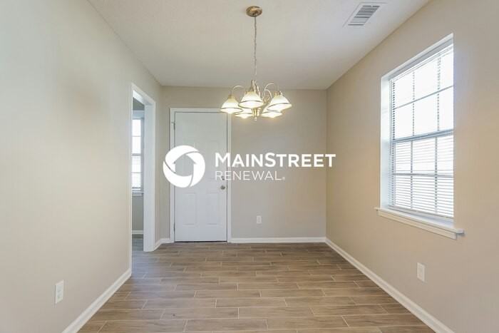 528 Lamplighter Ln - Photo 5 of 15
