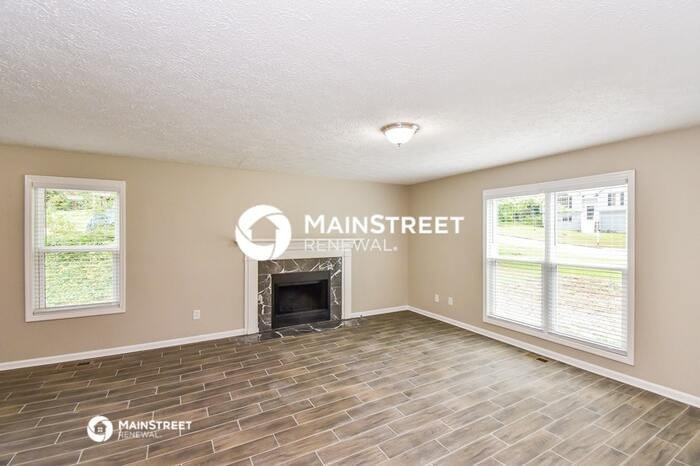 4834 Kim Ct - Photo 4 of 17