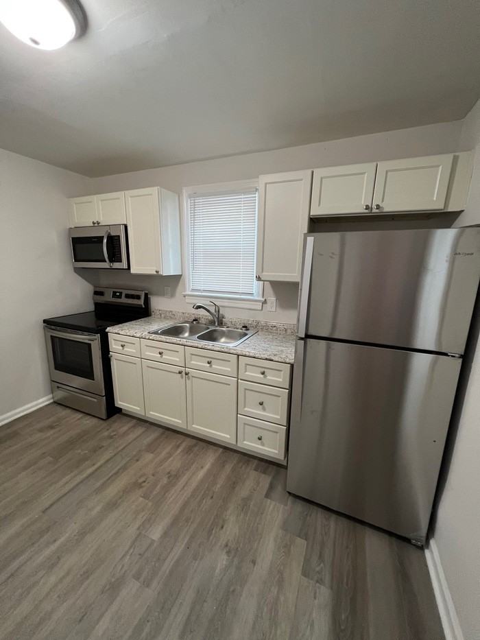 807 Jordan St S #A - Photo 4 of 5