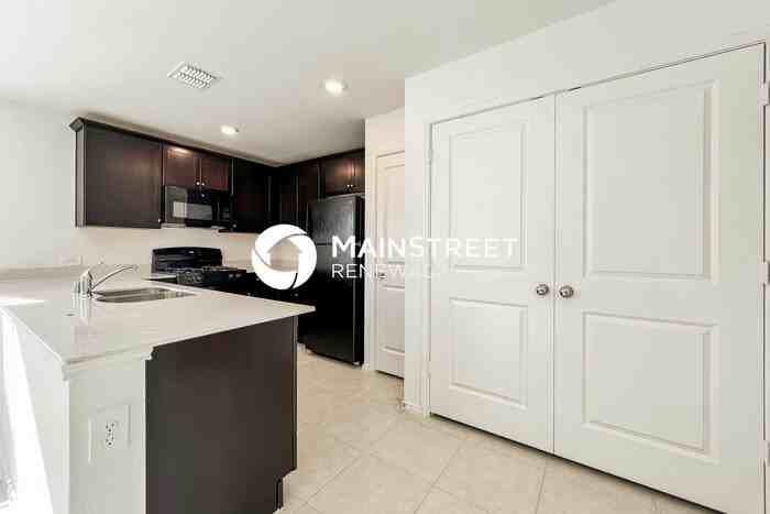 2961 Wallace Wells Ct - Photo 6 of 16