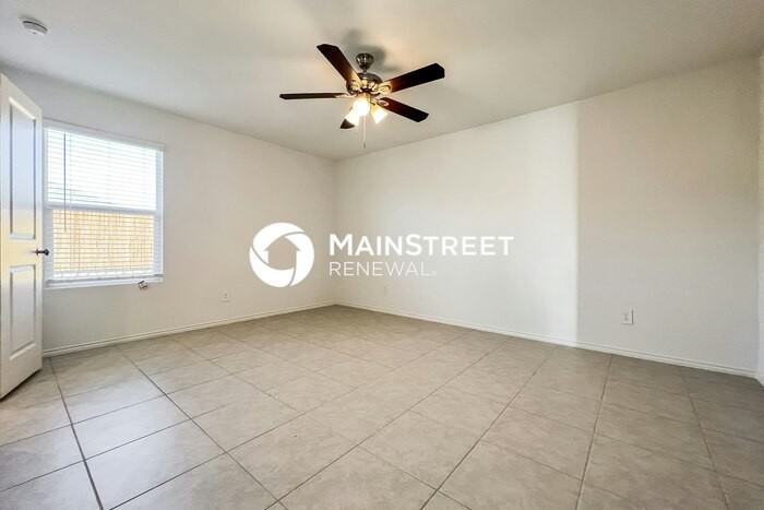2961 Wallace Wells Ct - Photo 7 of 16