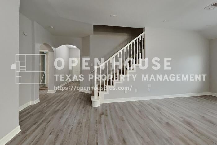 8902 Carmel Grove Ln - Photo 4 of 20