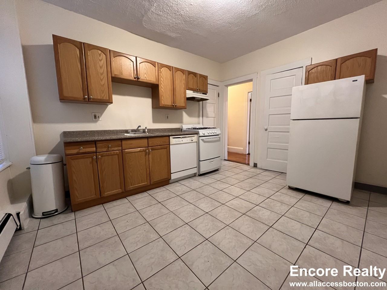 27 Forest St #2 - Photo 7 of 13