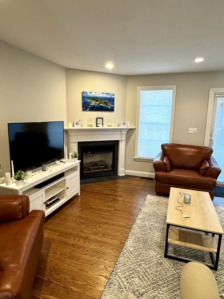 10 Shanley St - Photo 2 of 27