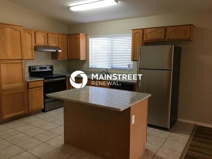 8856 W Griswold Rd - Photo 5 of 26