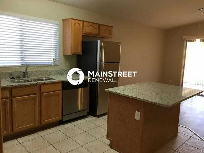 8856 W Griswold Rd - Photo 6 of 26