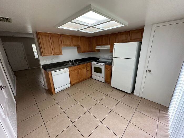 3544 Khayyam Ave - Photo 3 of 12
