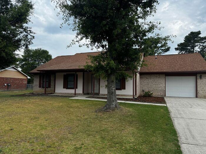112 Thornbird Dr - Photo 2 of 23
