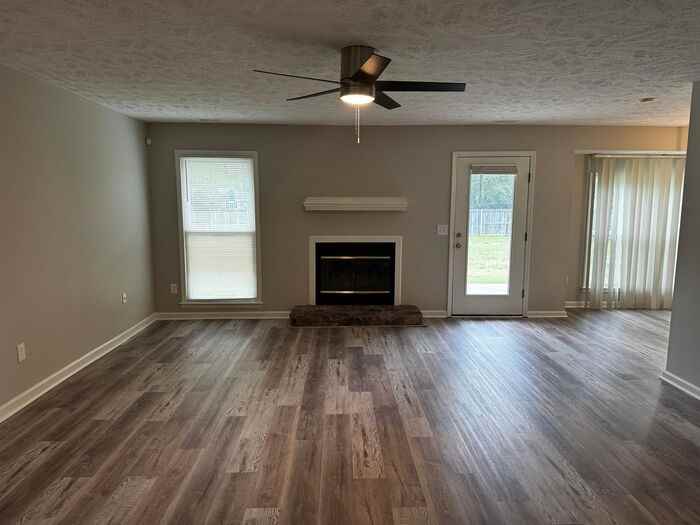 112 Thornbird Dr - Photo 6 of 23