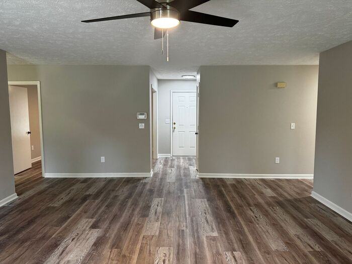112 Thornbird Dr - Photo 7 of 23