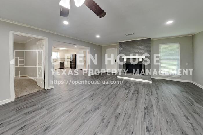 3302 Long Shadows St - Photo 4 of 20