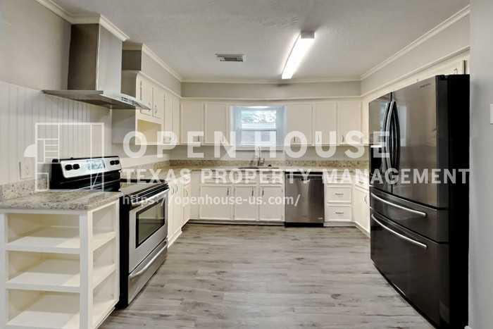 3302 Long Shadows St - Photo 6 of 20
