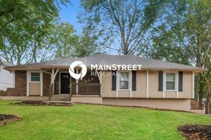 featured image of 400 Ne Lee Dr