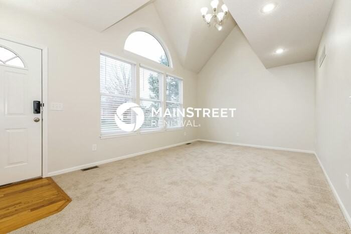 618 Se Joel Ave - Photo 6 of 19