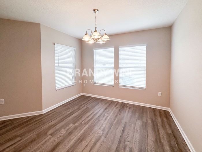 11269 Revolutionary Way - Photo 7 of 22