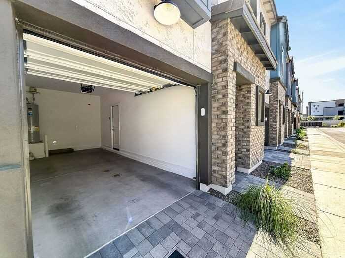 2831 W Eagle Talon Rd - Photo 4 of 50
